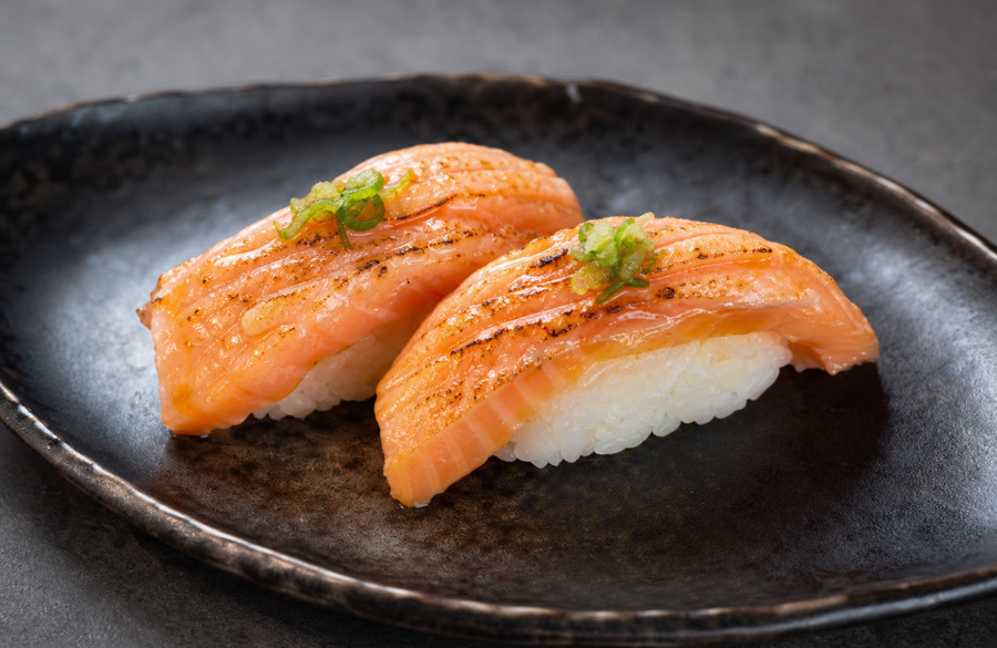 Aburi Salmon Sushi